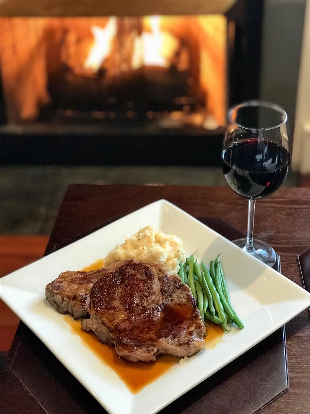 BLACK ANGUS NY STRIP: served with mashed potatoes & vegetables